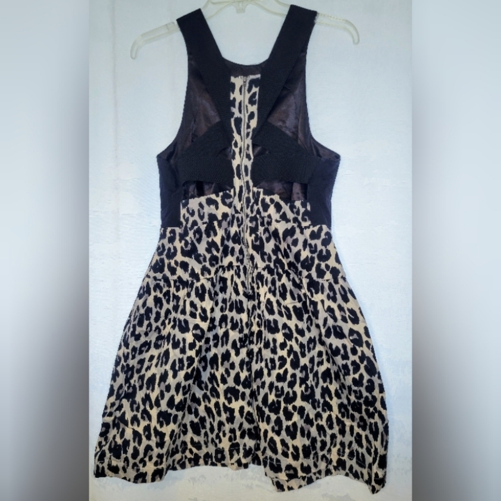 FRENCH CONNECTION LEOPARD BABYDOLL DRESS